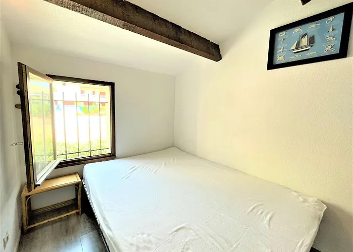 Villa Maison Front De Avec Terrasse Grazel - Gn210-027